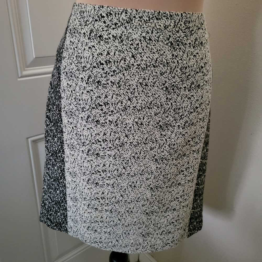 Calvin Klein Pencil skirt